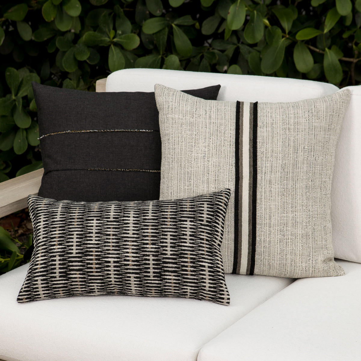 Ebony Pillow Package 3-pack